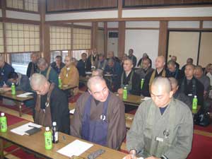 臨時総会の様子