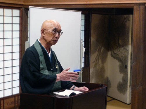 十輪寺ご住職　柴田芳憲老師